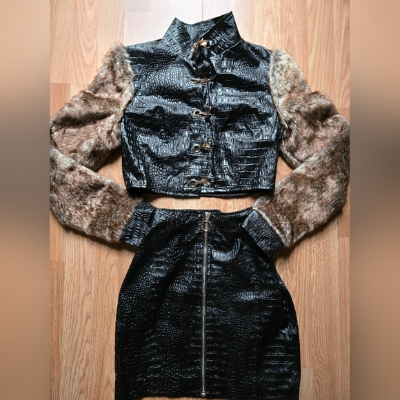 2 piece faux crocodile fur set - Picture 3 of 9